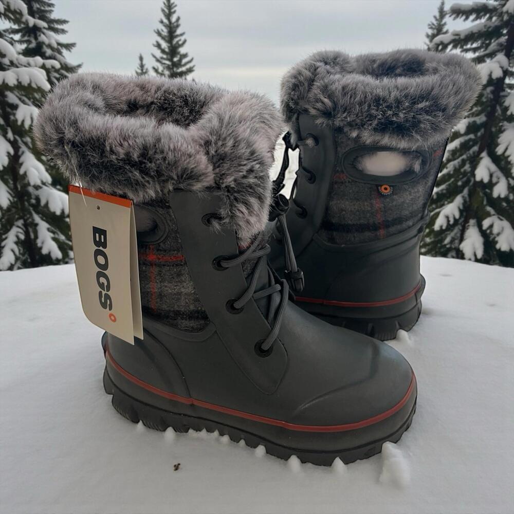 New Bogs Arcata II Cozy Plaid Kid's Junior Winter Boots Waterproof Size 13
